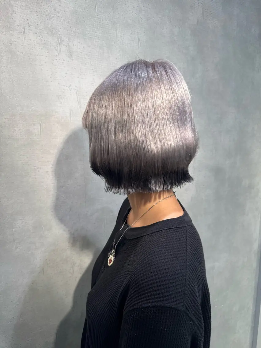 ショート カラー ブリーチ デザインカラー シルバー ヘアカラー ANKHCROSS Hiyori💙のヘアスタイル