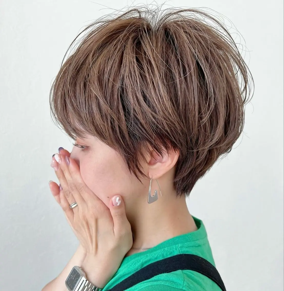 ショート AILERON 持倉のヘアスタイル
