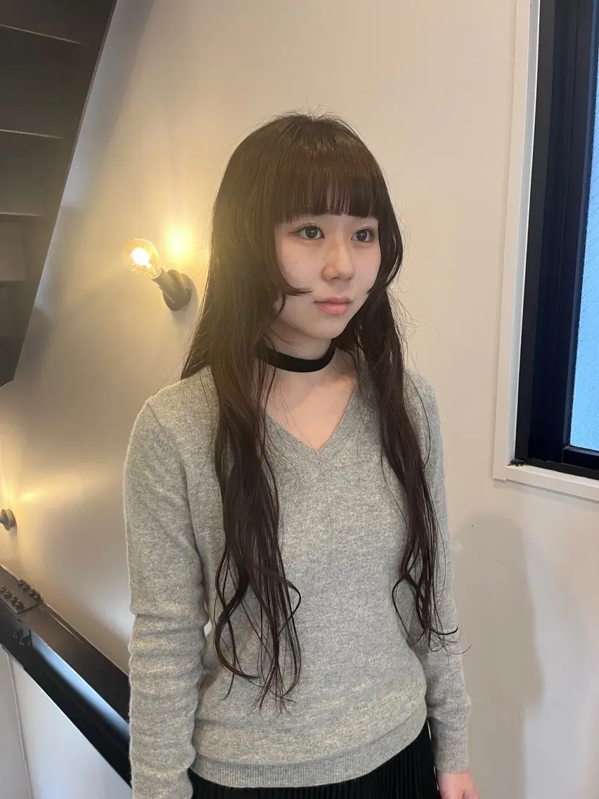 ロング anri/大阪/ レイヤーカットのヘアスタイル