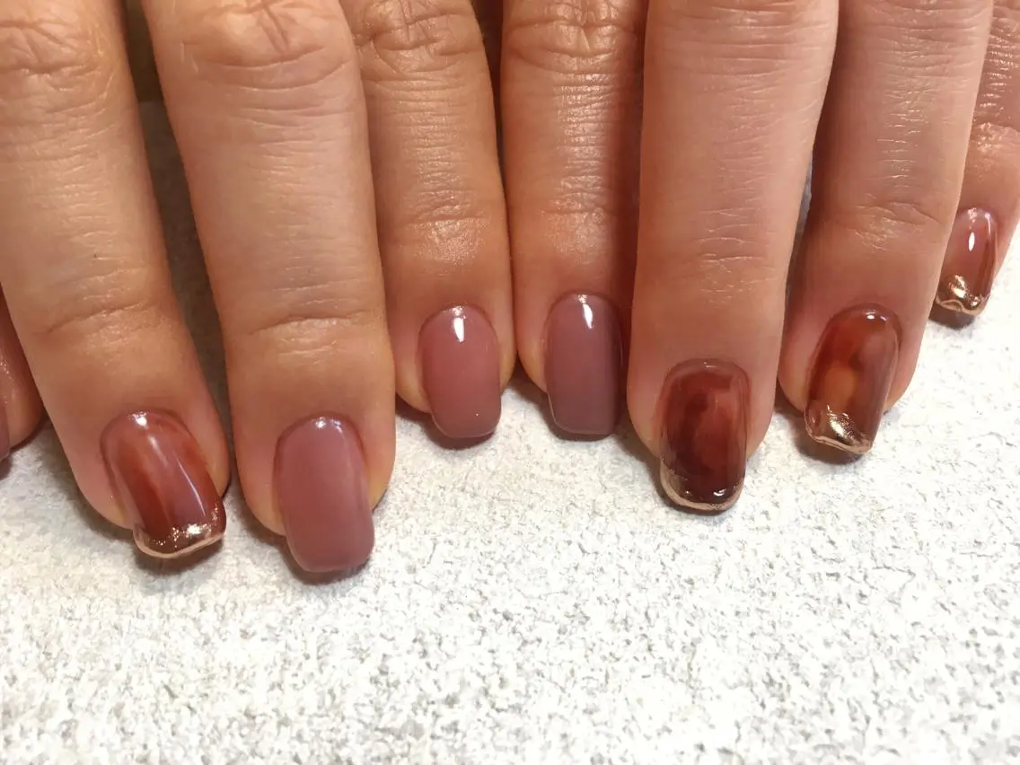 ネイル ゴージャス ミラーネイル ハンドネイル nouva nailsのネイルデザイン