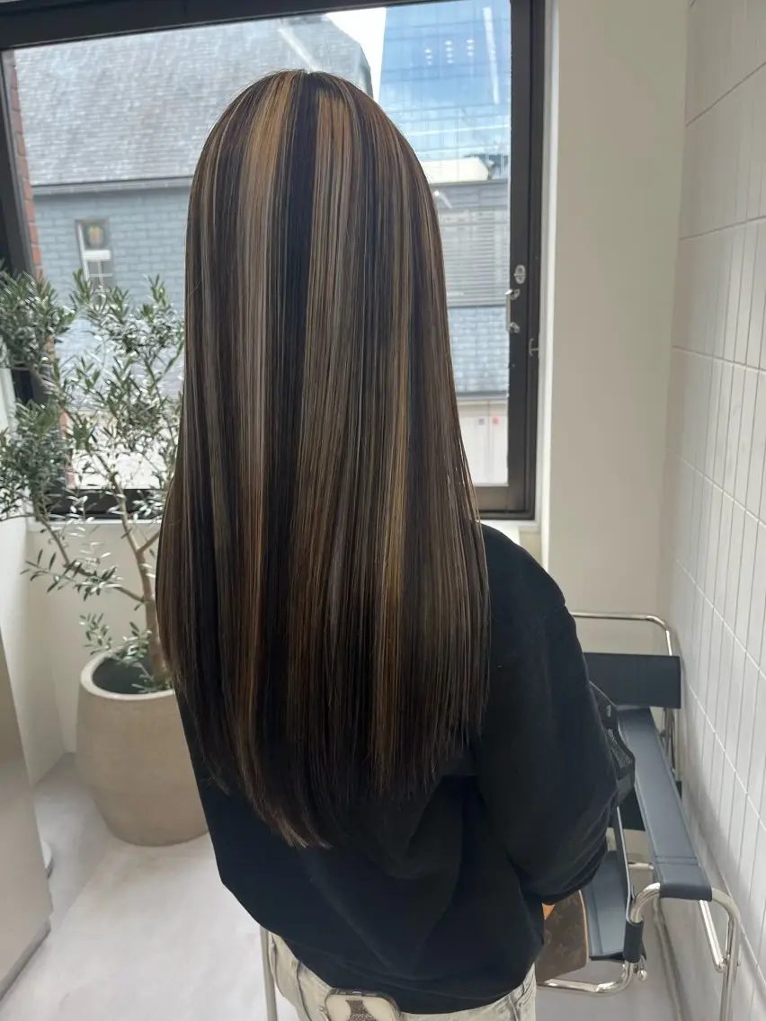 ヘアカラー＋ハイライト＋トリートメントの写真