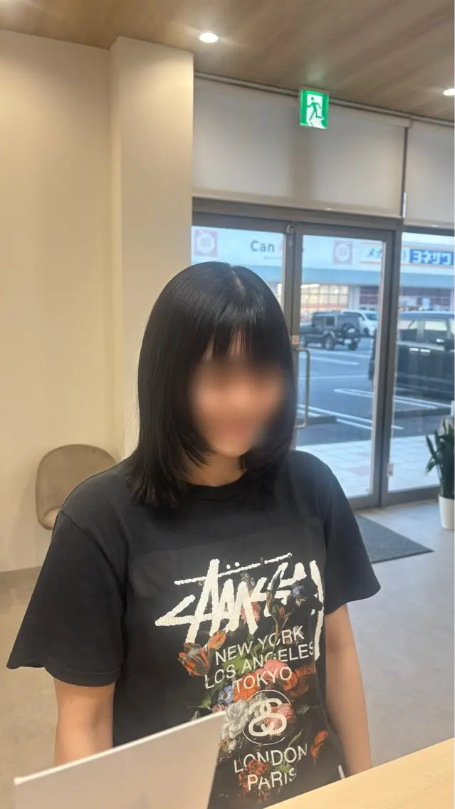 ミディアム カラー Agu. / KAEDEのヘアスタイル