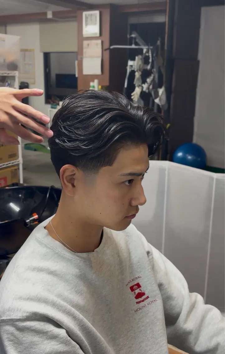 パーマ メンズ フェードカット フェザーパーマ メンズパーマ 🔥メンズパーマ職人 Kosh🔥のヘアスタイル