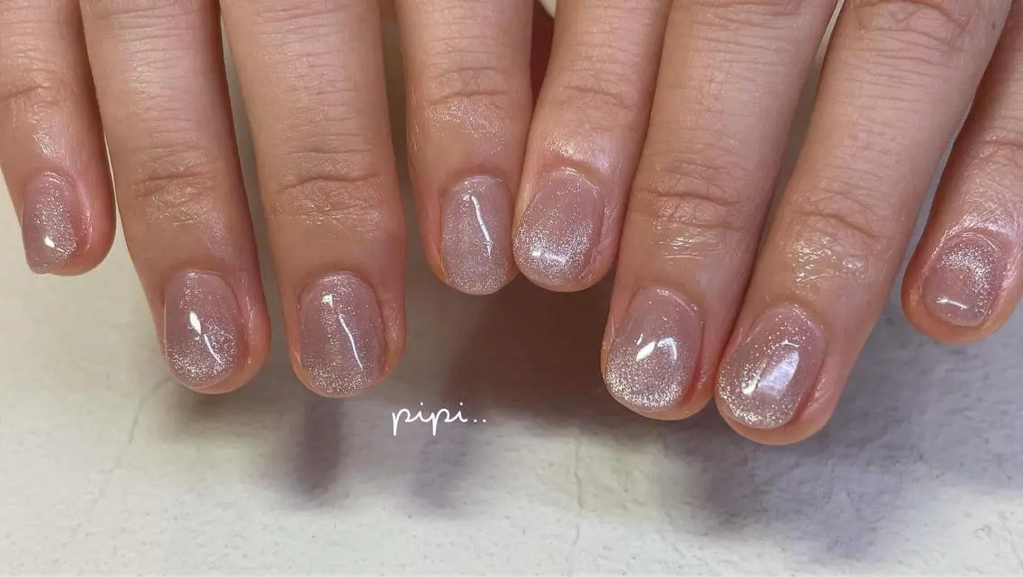 ショート ネイル マグネットネイル ピンク pipi ..のネイルデザイン
