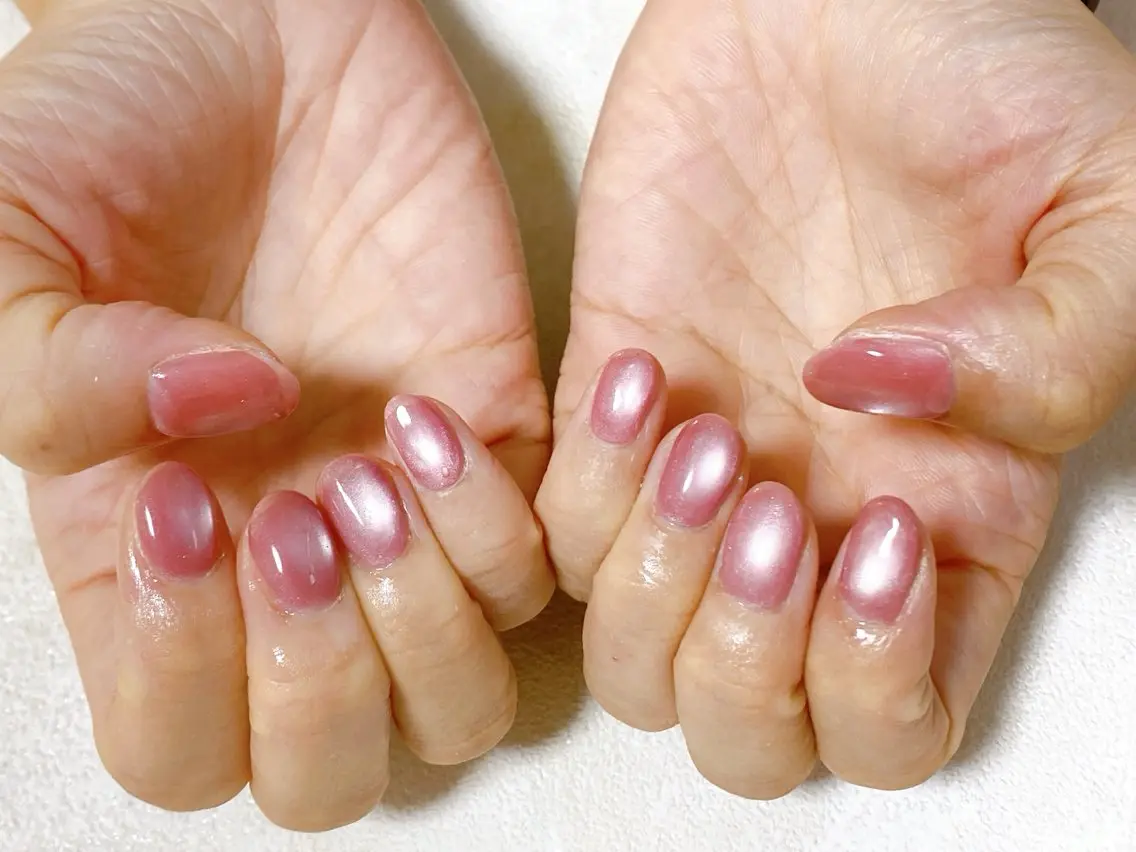 ネイル オーロラネイル フットネイル フレンチネイル ジェルネイル マグネットネイル ハンドネイル mogunail &blowのネイルデザイン