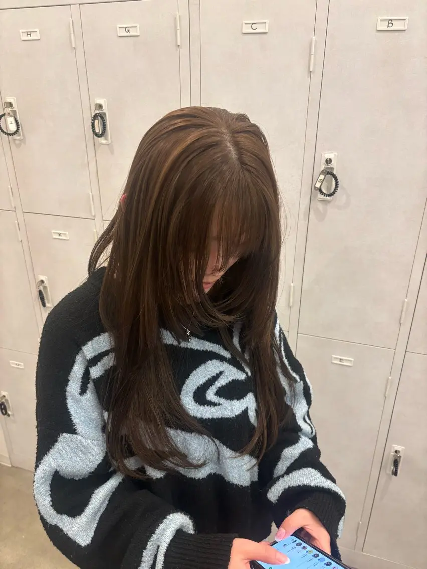 カラー 佐藤 優里のヘアスタイル