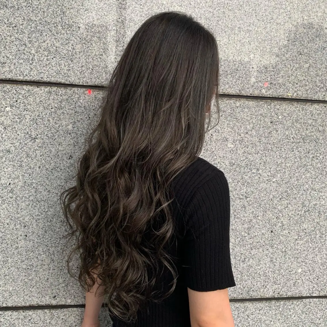 ロング ハイライト カット ヘアカラー arc. arc.のヘアスタイル