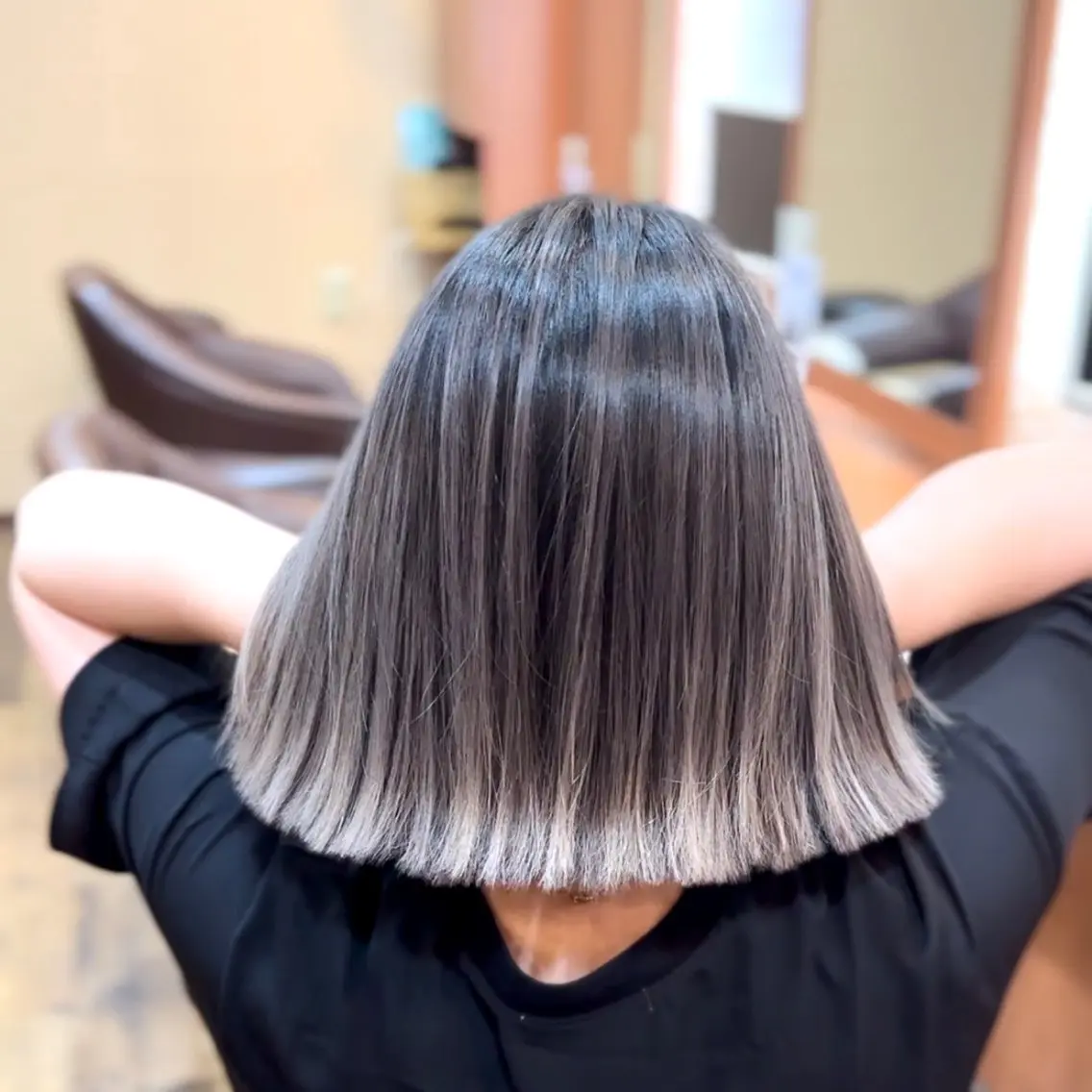 ミディアム ボブ レイヤーカット 小川 修平のヘアスタイル