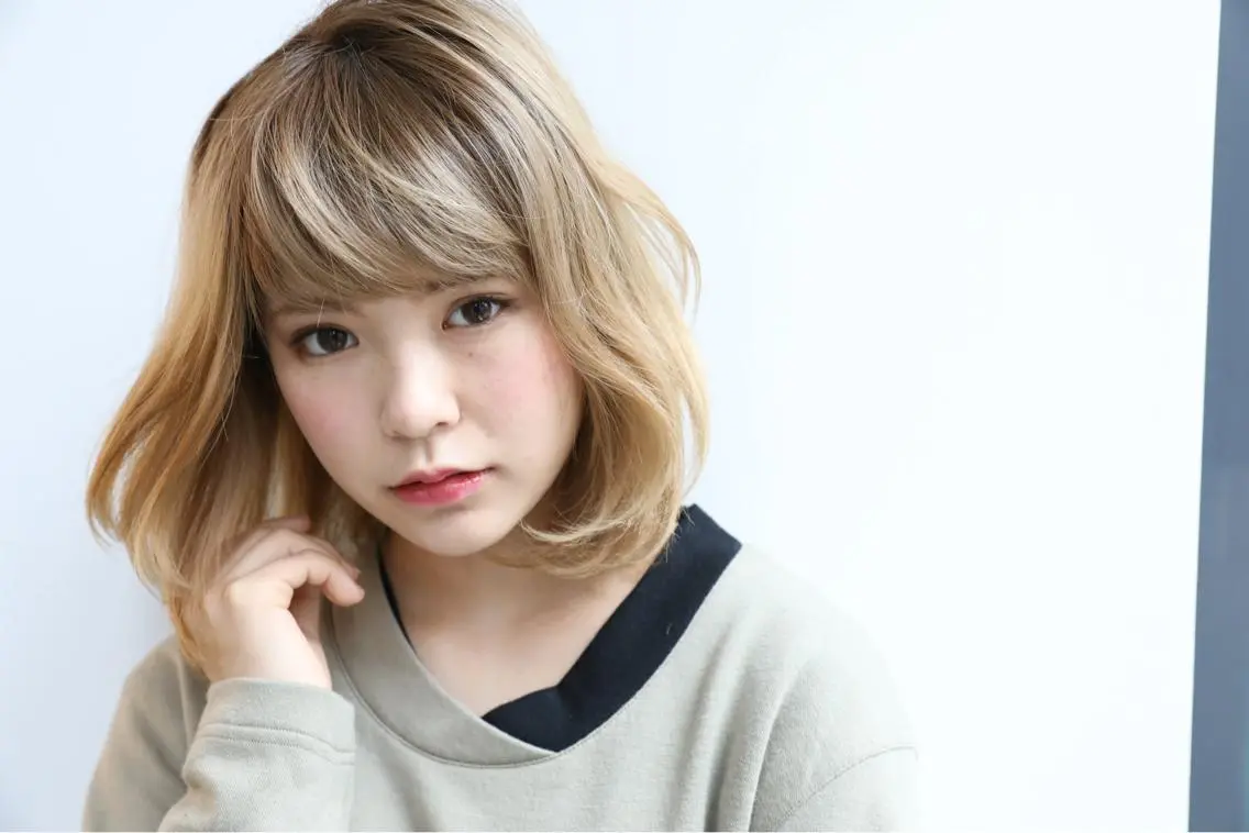 ミディアム ハイライト 髪質改善 小顔カット Endearing 銀座/レイヤーカットのヘアスタイル