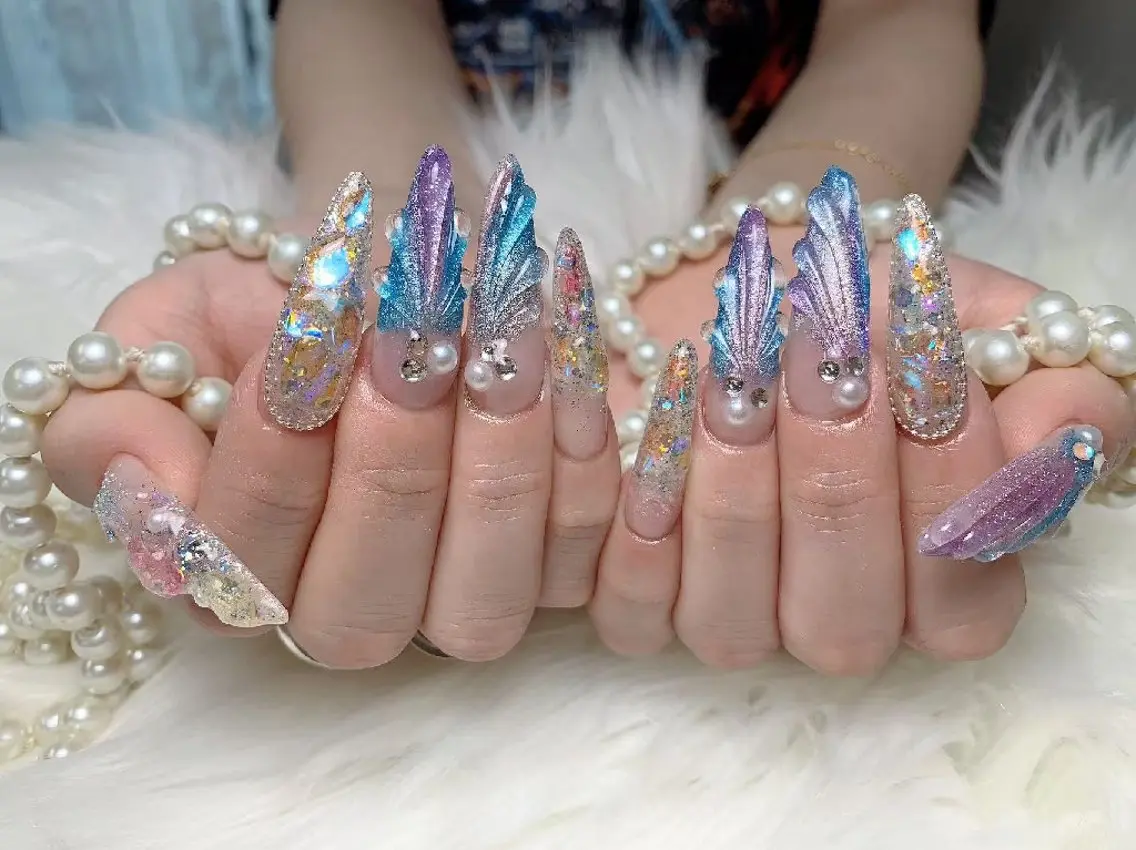 ネイル ENsalon AKIRAのネイルデザイン