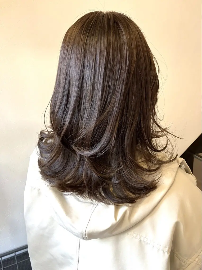 セミロング 阿部 雲母のヘアスタイル