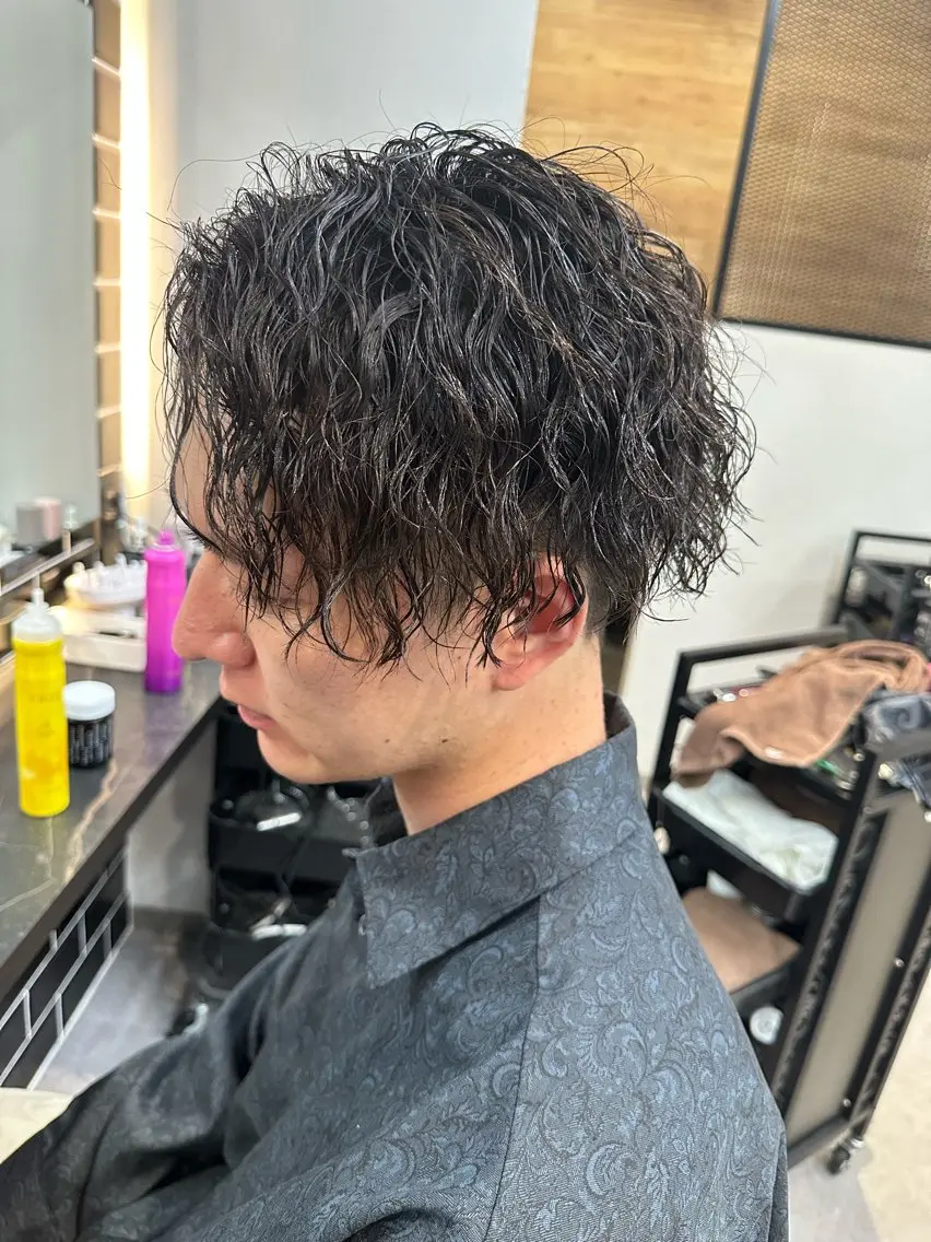 ミディアム パーマ メンズ カット パーマ 平内 賢人のヘアスタイル