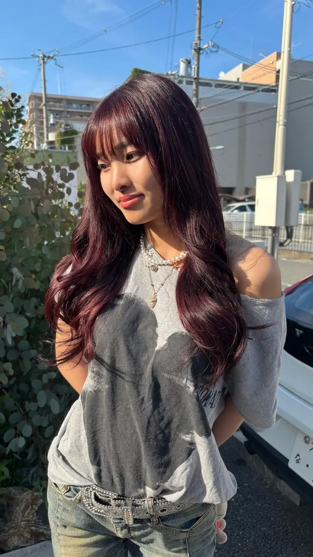 ロング ヘアカラー TEMIL HAIR 彩香のヘアスタイル