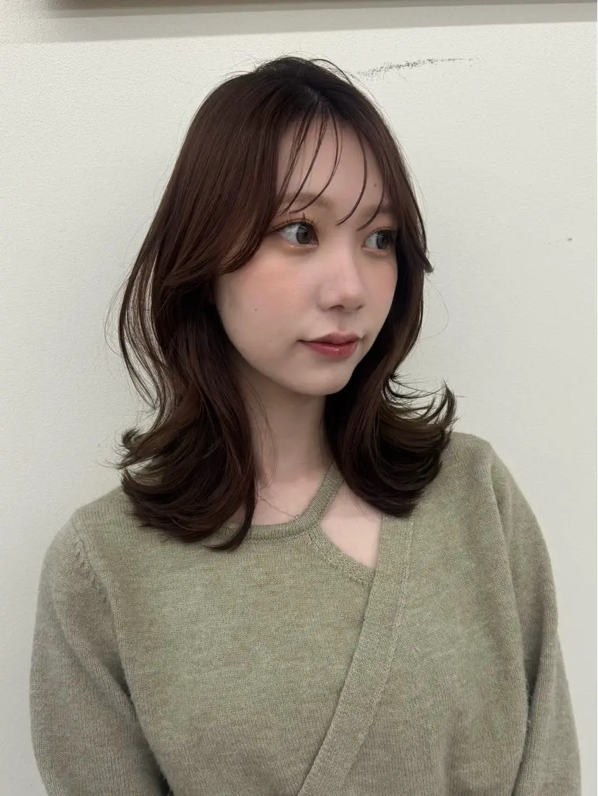 ミディアム カット ヘアカラー トリートメント レイヤーカット/髪質 改善/momo🎀のヘアスタイル