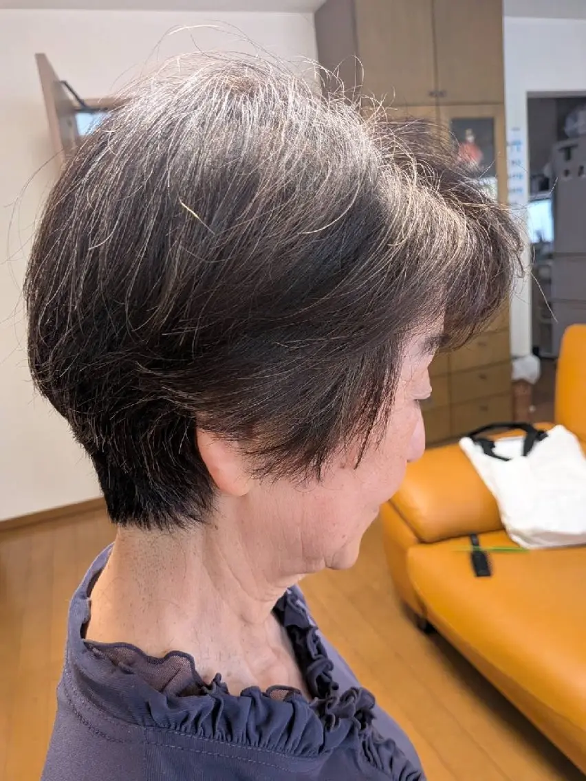 ショート ショートヘア 岡本 浩子のヘアスタイル
