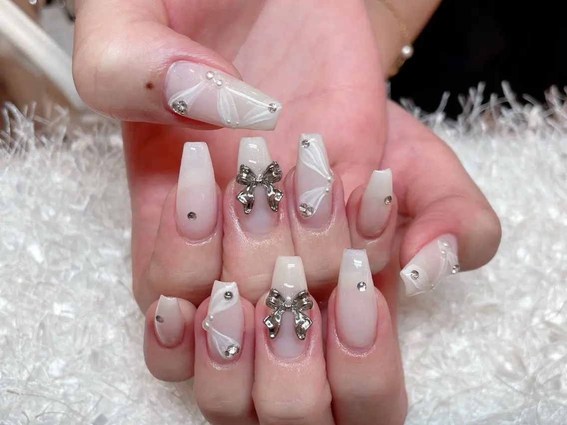 ネイル Le'a nail Lのネイルデザイン