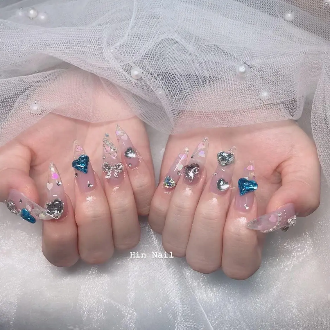 ネイル ハンドネイル Hin Nailのネイルデザイン