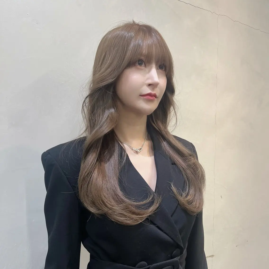 ロング シアーベージュ 艶髪No.1🎀 ✨平山大樹✨のヘアスタイル