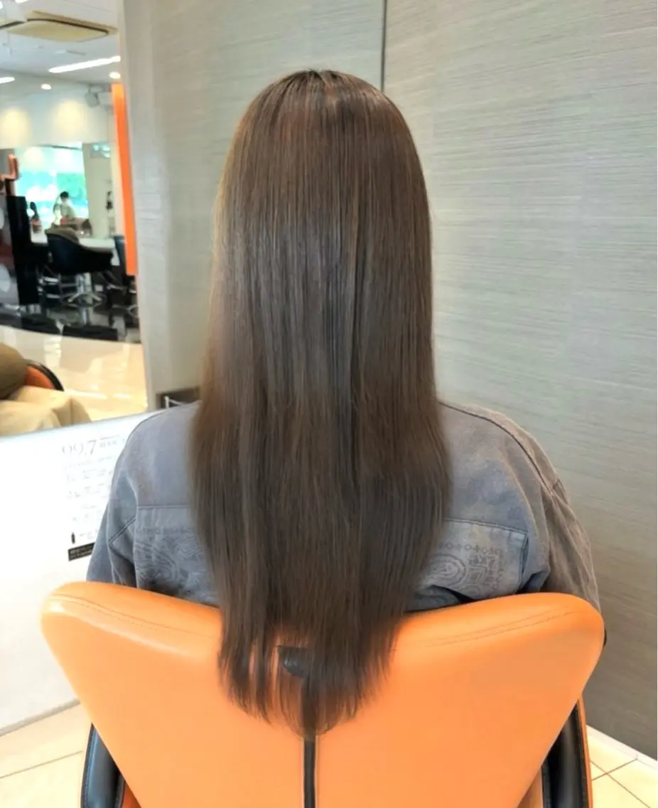 ロング 縮毛矯正 吉田 亜衣のヘアスタイル