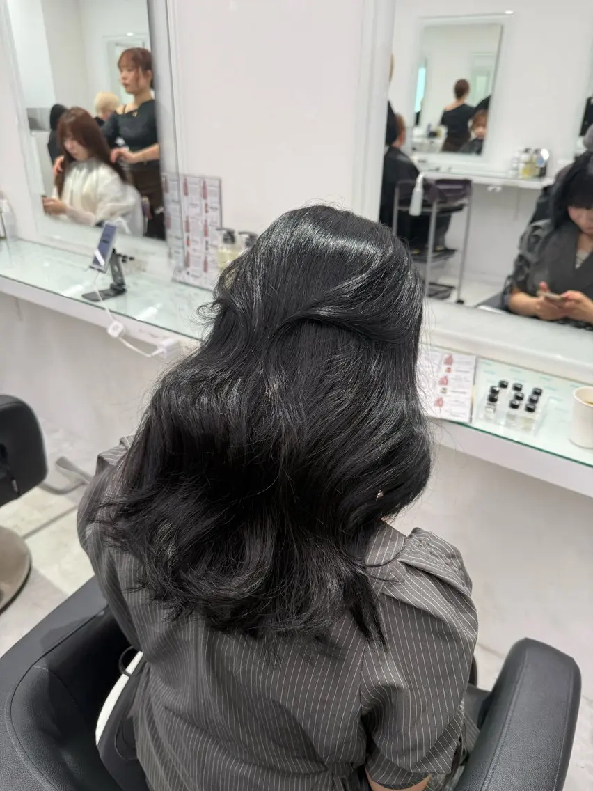 セミロング トリートメント 🥀似合わせカラー× 中韓mix うた🥀のヘアスタイル
