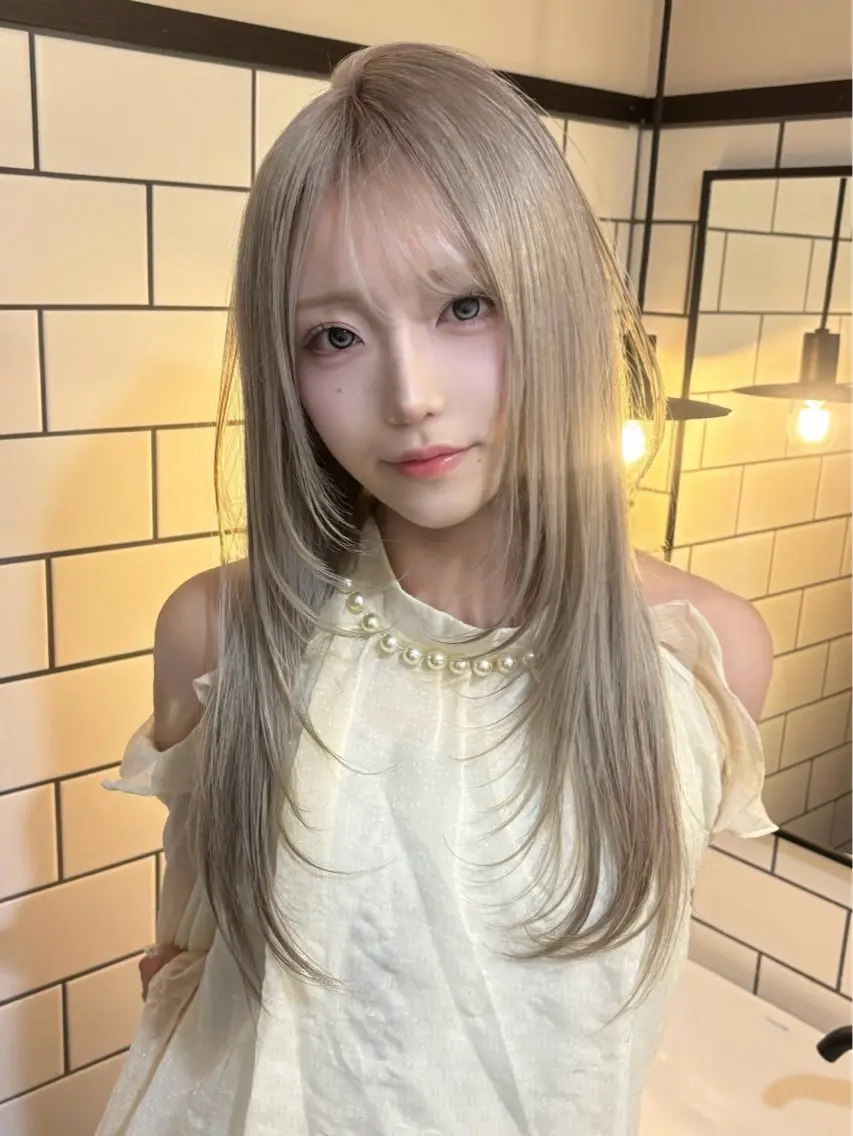 ロング ヘアカラー yuzuno ⠀のヘアスタイル