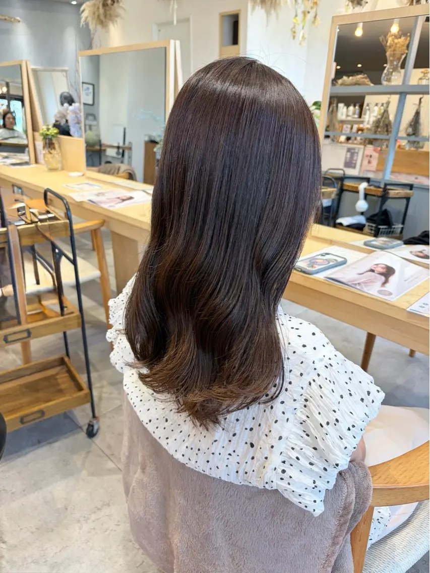 ミディアム 吉原 由菜のヘアスタイル