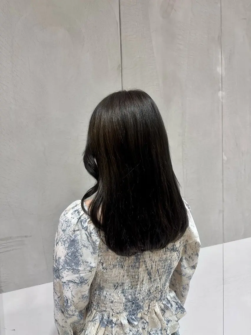 セミロング カラー Rino🎀/盛れる 顔周りカット🪽✩のヘアスタイル