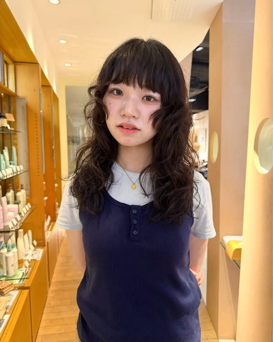 ロング パーマ 吉永 琴香のヘアスタイル