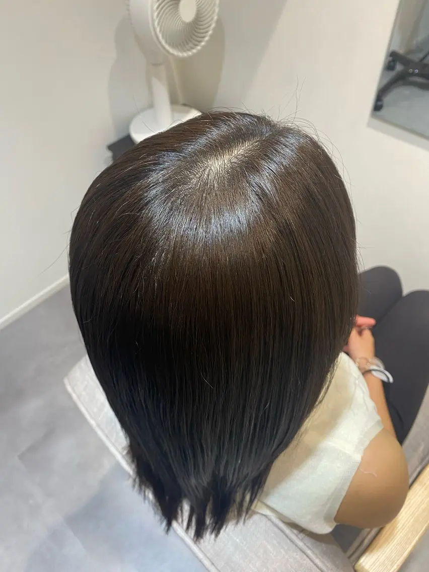 セミロング ⭐️グレイカラー⭐️ 宮崎 翼のヘアスタイル