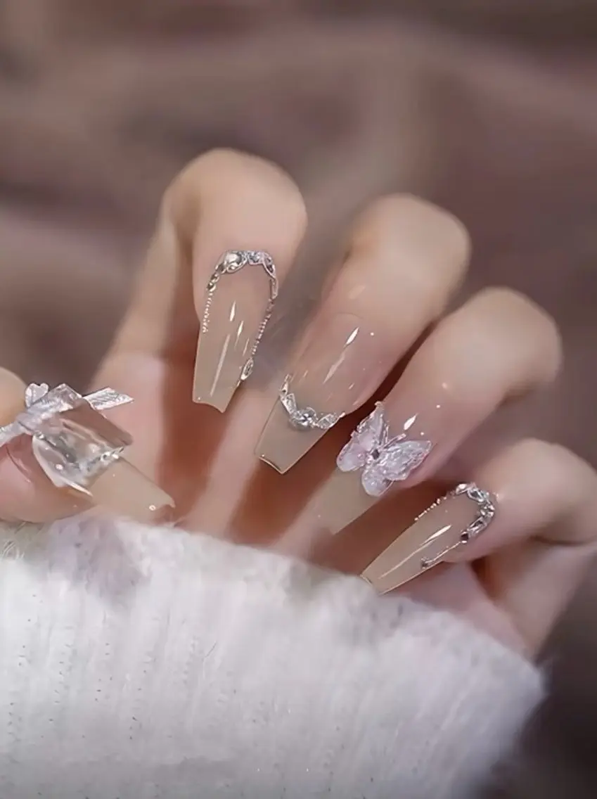 ネイル チークネイル 長さ出し フレンチネイル ガーリー 韓国ネイル sun nail池袋 モデル募集のネイルデザイン