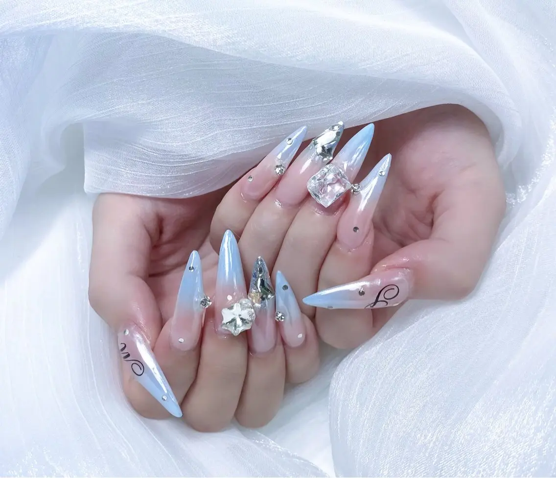 ネイル アートネイル ジェルネイル 韓国ネイル ニュアンスネイル シンプルネイル ハンドネイル ハンドケア Anna Melia Nailのネイルデザイン