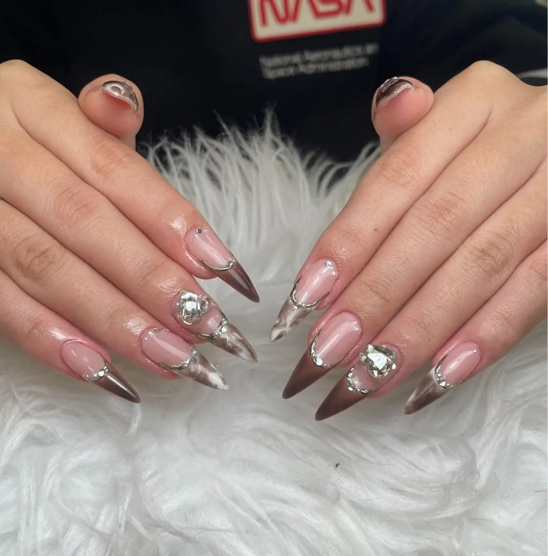 ネイル アートネイル ジェルネイル ニュアンスネイル シンプルネイル ハンドネイル Nie Nail Shinokuboのネイルデザイン