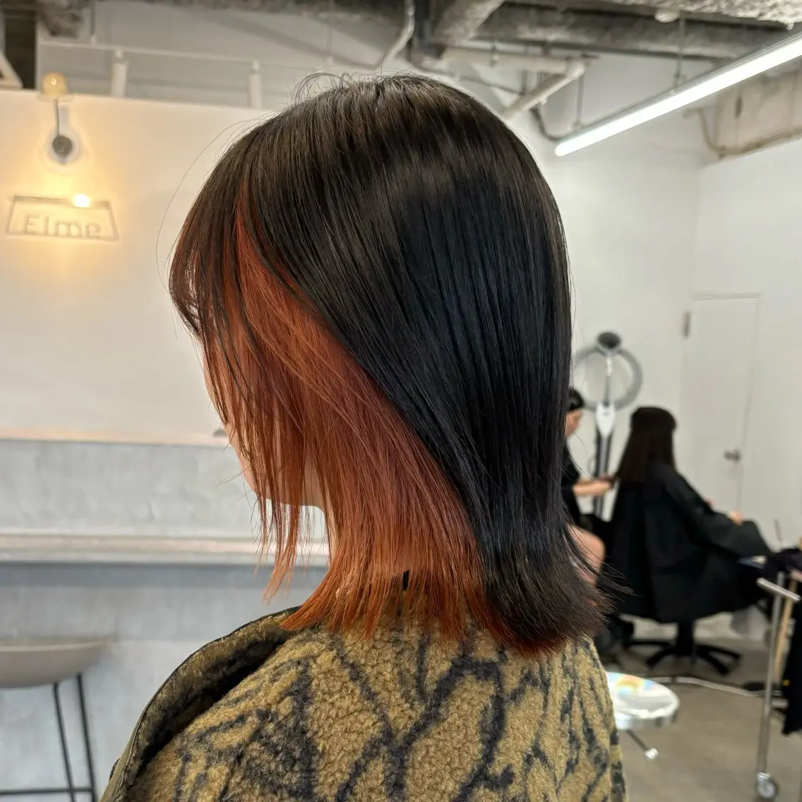 ミディアム カラー ブリーチ インナーカラー オレンジ 顔周りカット/透明感 カラー/rioのヘアスタイル