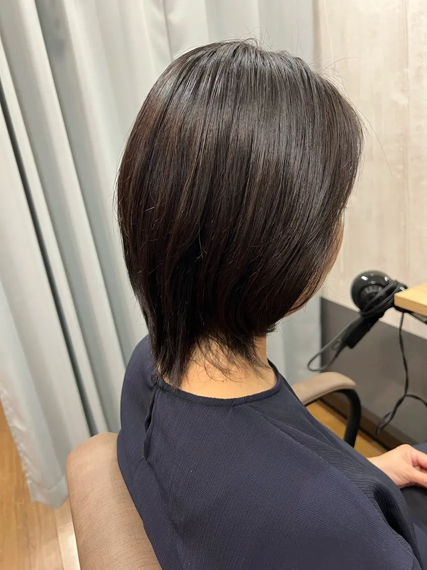 ミディアム レイヤーカット トリートメント TELA HAIR 幕張本郷店 千尋のヘアスタイル