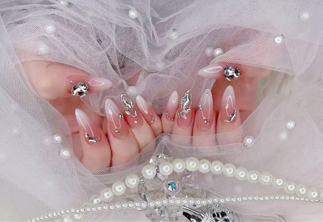 ネイル R salonのネイルデザイン
