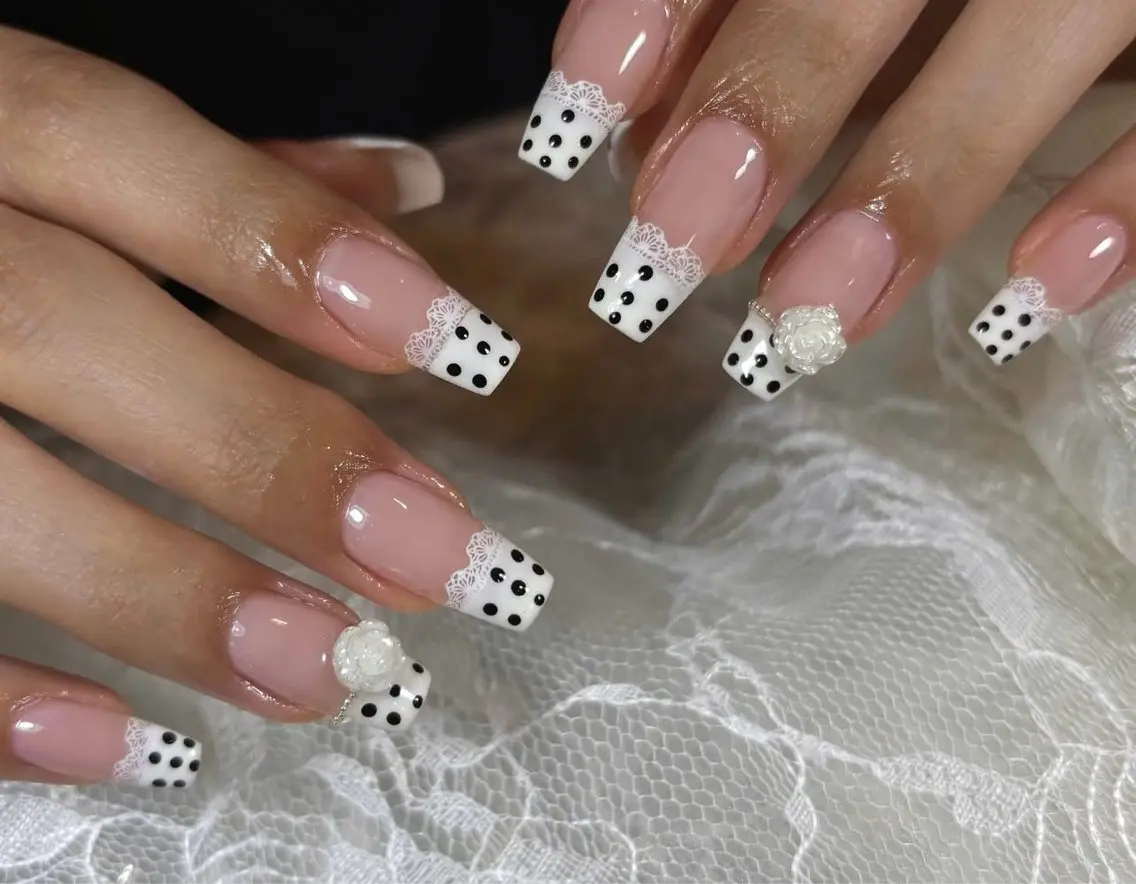 ネイル ハンドネイル NiJi Nailsのネイルデザイン