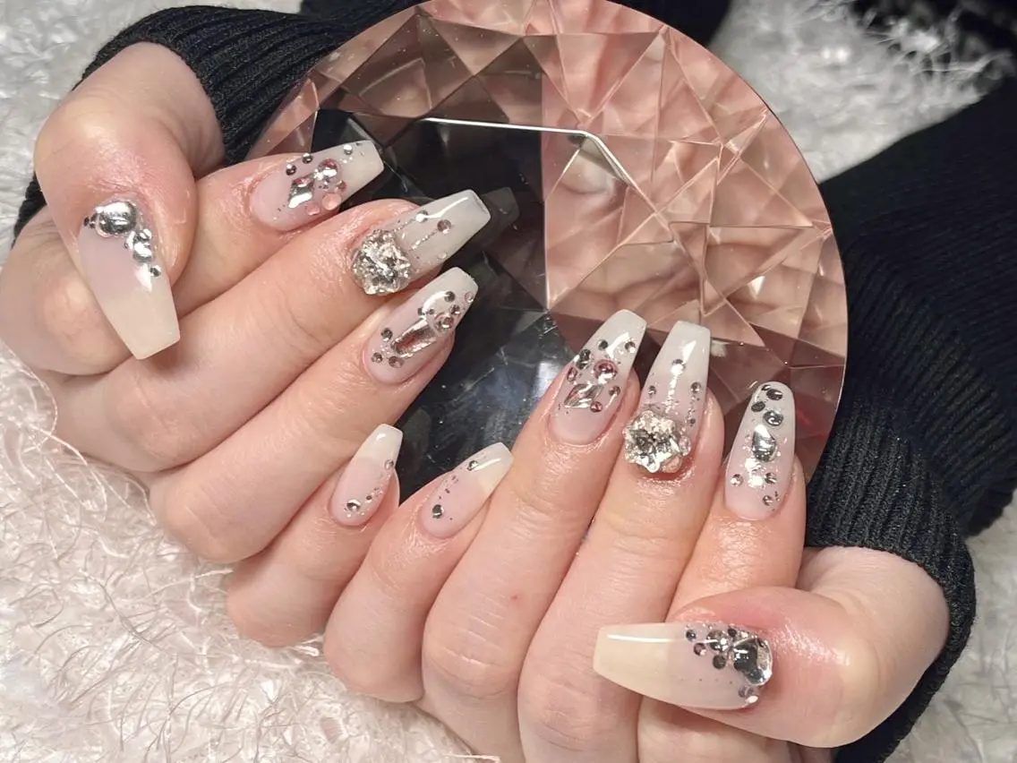 ネイル オーロラネイル 長さ出し フレンチネイル ジェルネイル グラデーション ハンドネイル Nail&eye Belire 新宿のネイルデザイン