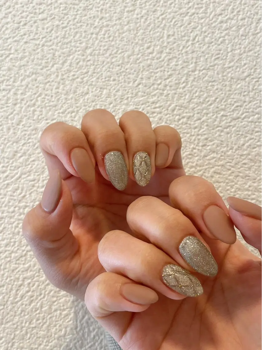 ネイル ジェルネイル マグネットネイル マットネイル パラジェル バレンタイン ハンドネイル kiki nail &brow二子玉川の眉毛・アイブロウイメージ