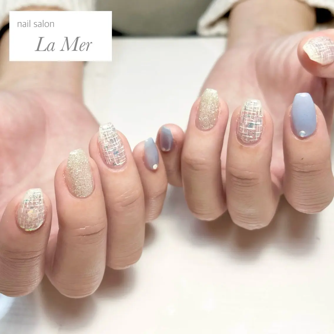 ネイル オーロラネイル ブルー クリアネイル キラキラネイル ラメ(グリッター) ハンドネイル nailsalon La Merのネイルデザイン