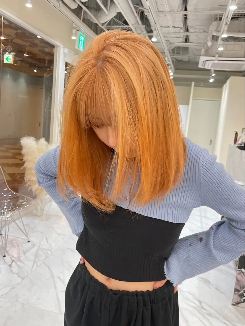 ミディアム カラー アッシュ ベージュカラー ブリーチ 透明感カラー ダブルカラー レイヤー /髪質改善/ariのヘアスタイル
