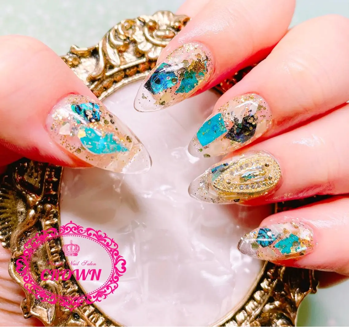 ネイル ハンドネイル CROWN プライベートサロンのネイルデザイン
