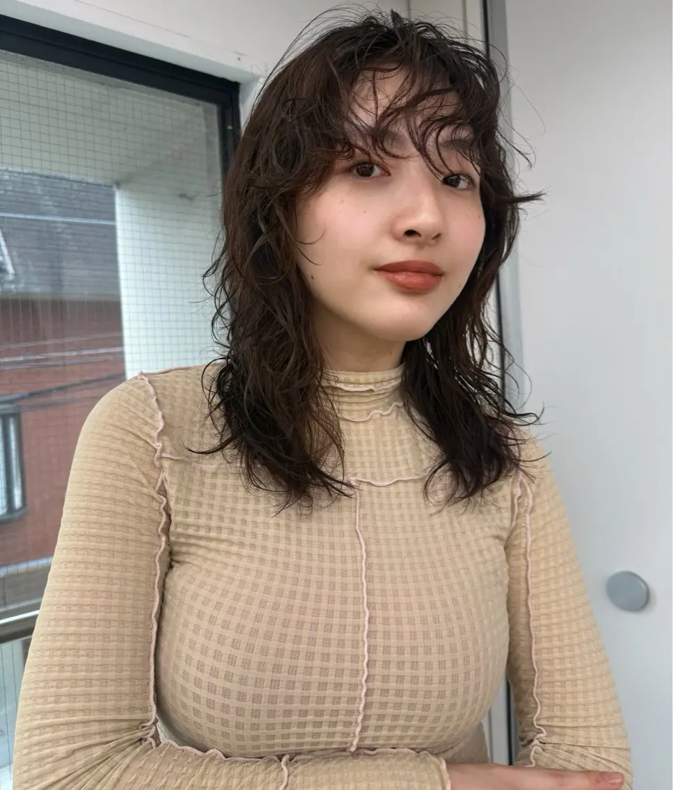 ミディアム パーマ カット ヘアカラー トリートメント キダ ユウナのヘアスタイル