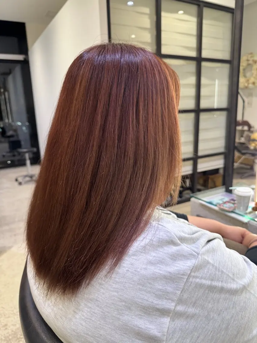 セミロング カラー ブラウンカラー ラベンダーカラー ラベンダーブラウン ヘアカラー 小野寺 尚人のヘアスタイル