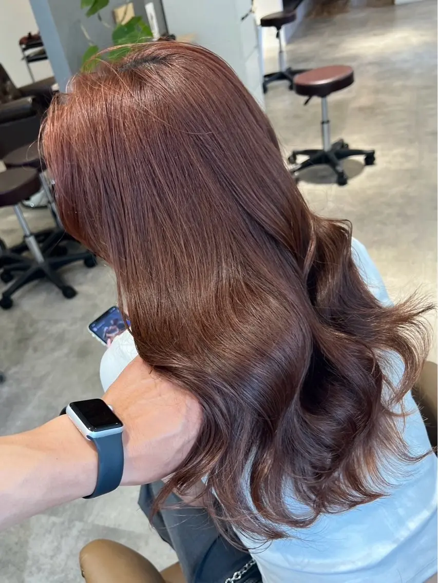 セミロング カラー i'll アシスタントのヘアスタイル