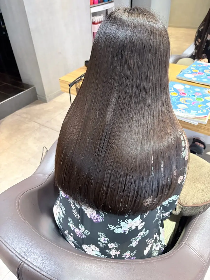 ロング ZELE大和八木 ERI🦋のヘアスタイル