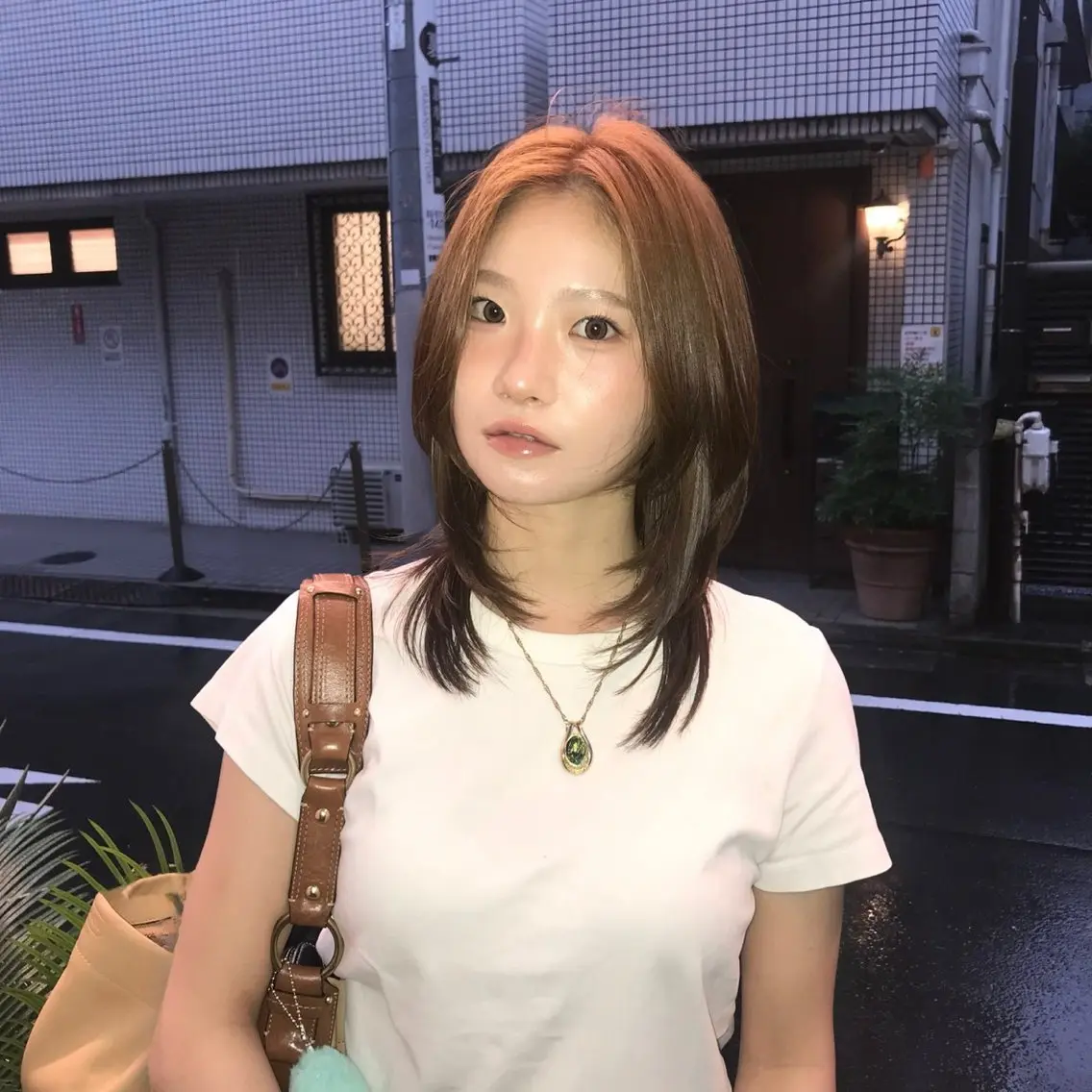 ミディアム カラー カット ヘアカラー ルカ/透明感 ×レイヤーのヘアスタイル