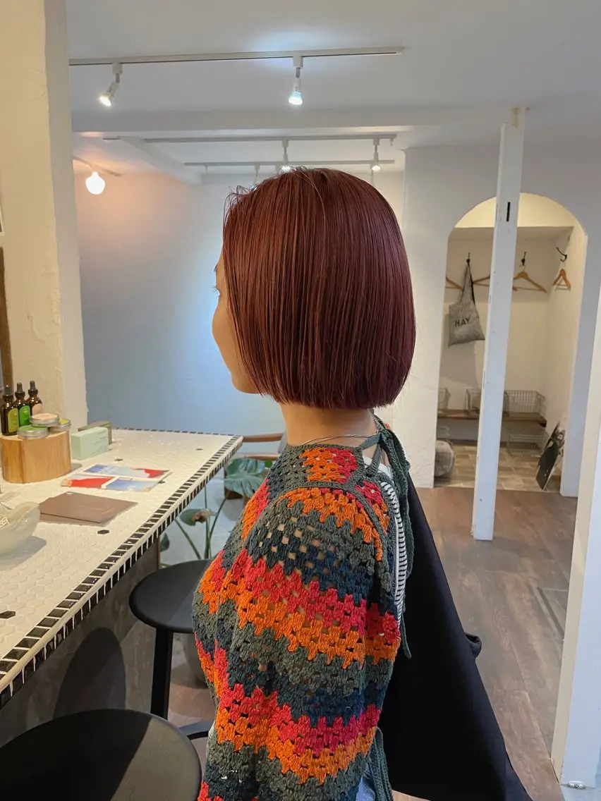 ショート カラー 高橋 愛美のヘアスタイル