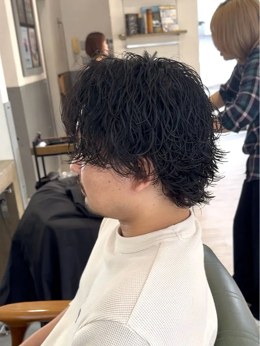 ミディアム パーマ メンズ 【メンズ専門‼️】 聞谷 友貴矢のヘアスタイル