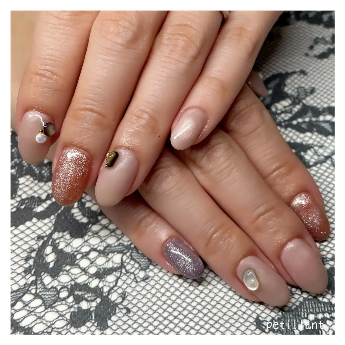 ネイル フットネイル ハロウィン マグネットネイル オレンジ nail salon petillantのネイルデザイン
