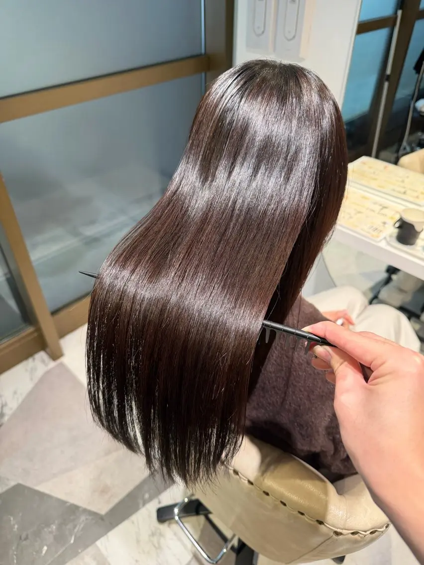セミロング カット 縮毛矯正 福山艶髪|髪質改善| 三宅星哉のヘアスタイル
